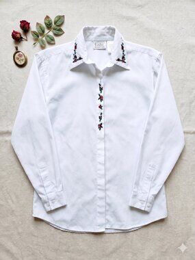 Tabi Women's White Button-Down Shirt with Rose Embroidery